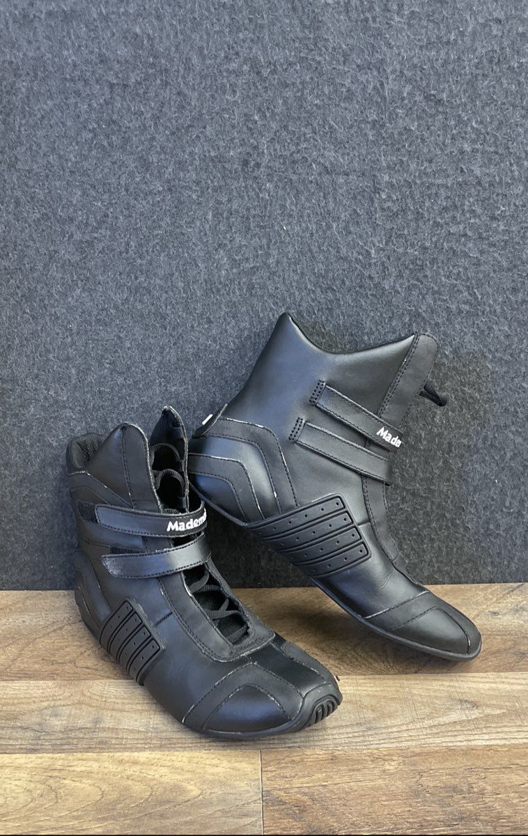 Mademoiselle Vail Black Leather Driving Mid Top Boots Womens Size 8