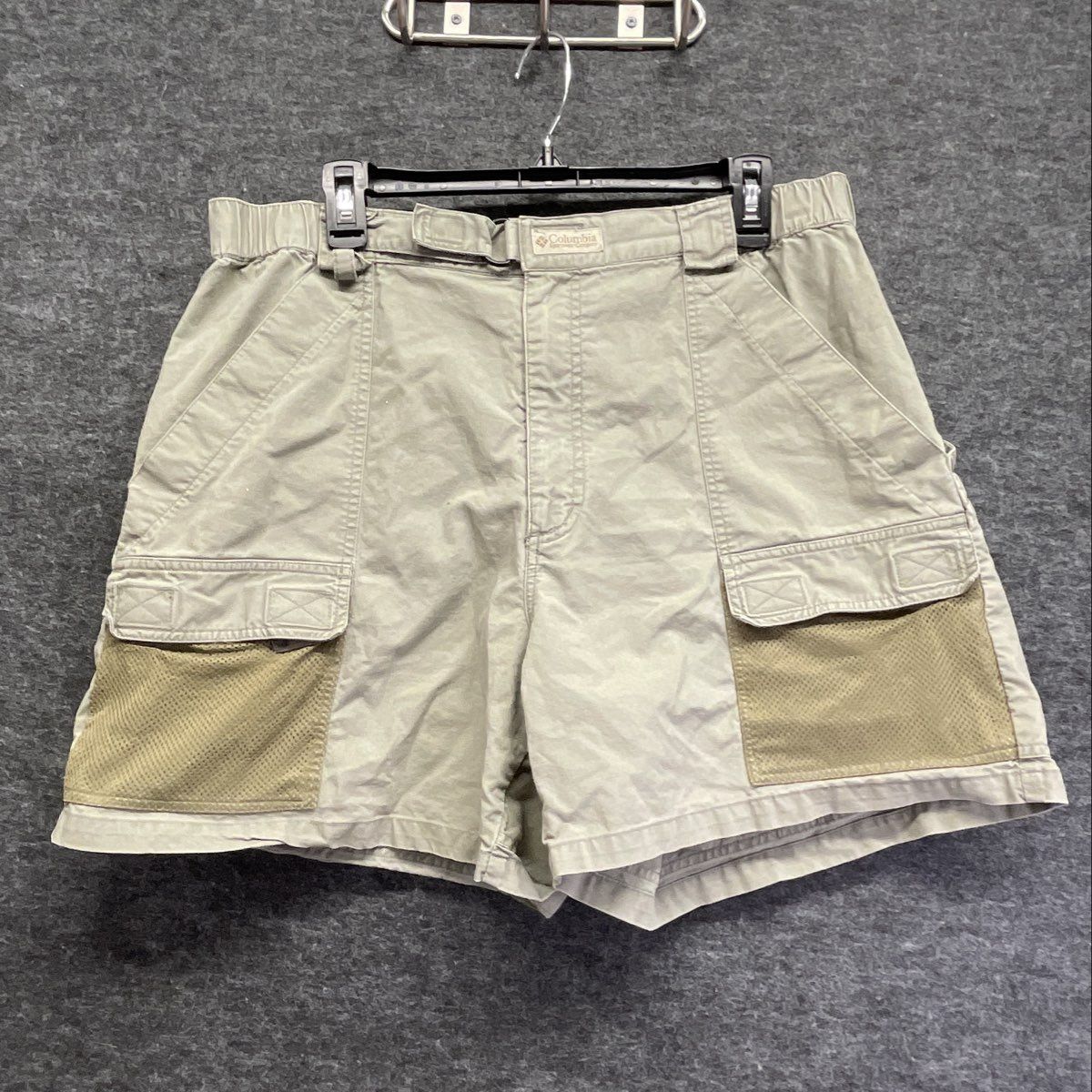 Vintage 90s Columbia PFG Men's Tan Mesh Cargo Performance Fishing Shorts Sz L