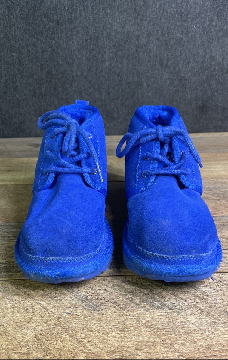 UGG Neumel II Blue Suede Youth Chukka Boots Size 1