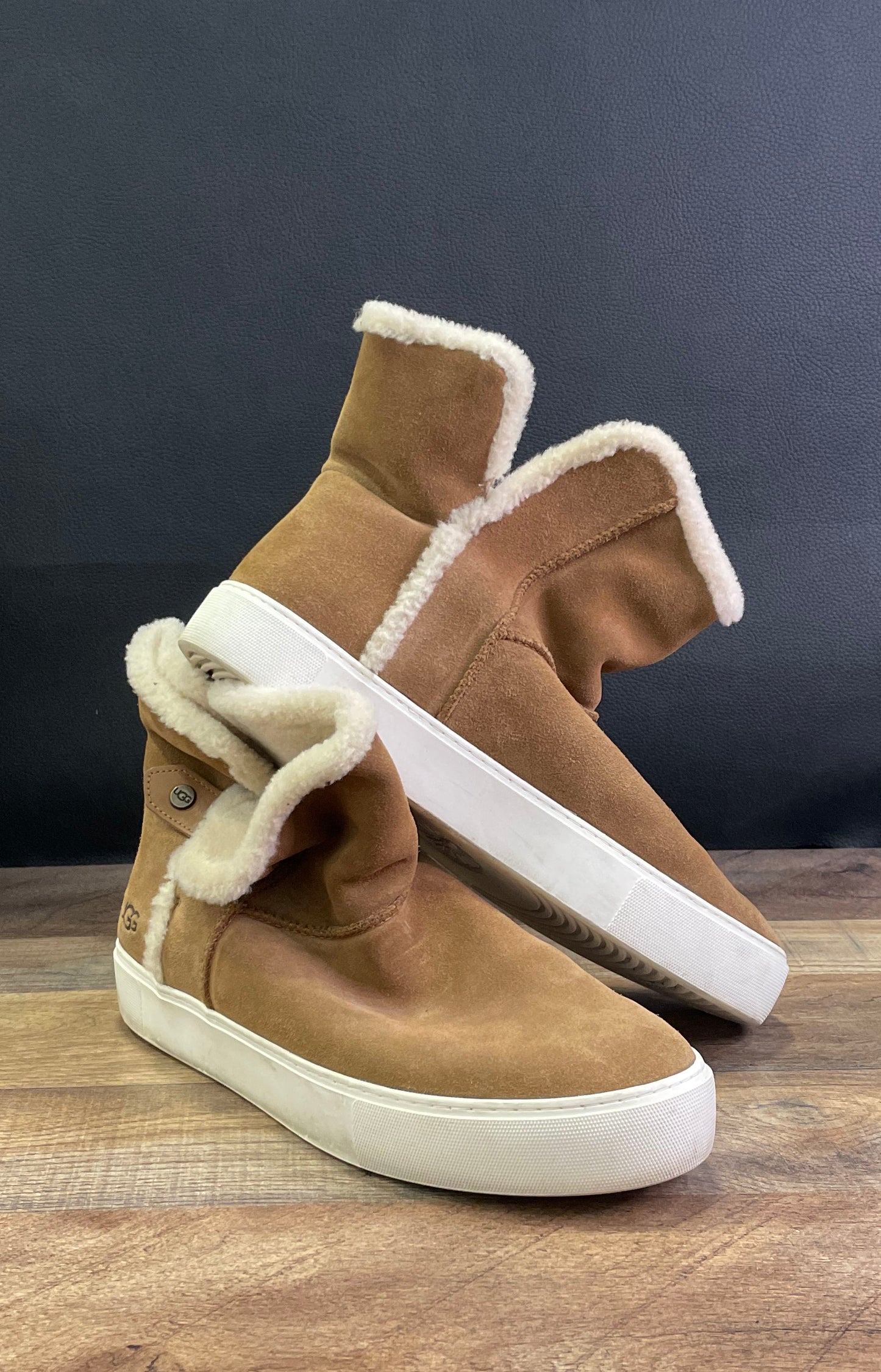 UGG Lynus Chestnut Suede Sheepskin Lined Sneaker Boots Women's Size 12