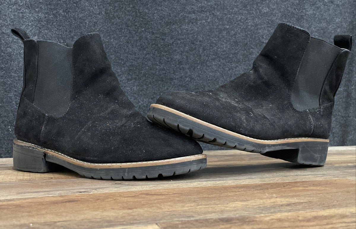Kayla B Black Faux Suede Side Zip Ankle Boots Women's Size 10M