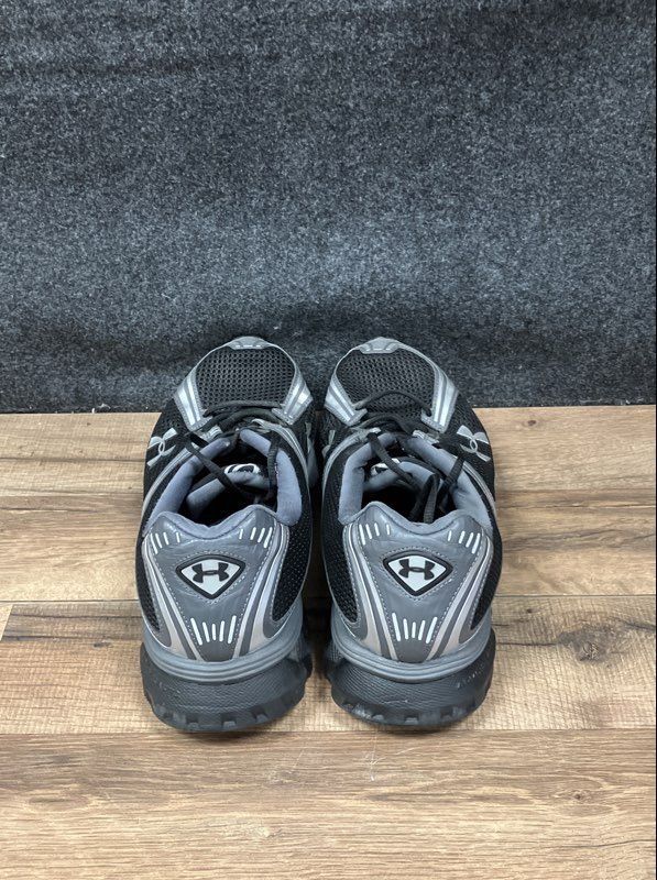 Vintage 2010 Under Armour Apparition Black Silver Running Shoes Size 10.5