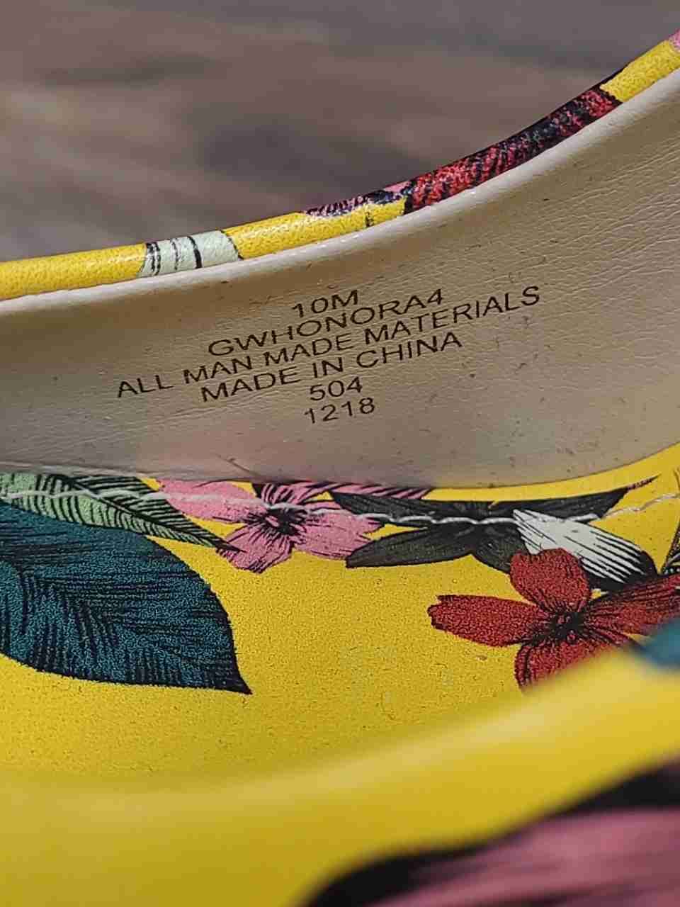 Guess Honora Yellow Floral Multi Peep Toe Platform Pumps Heels Size 10