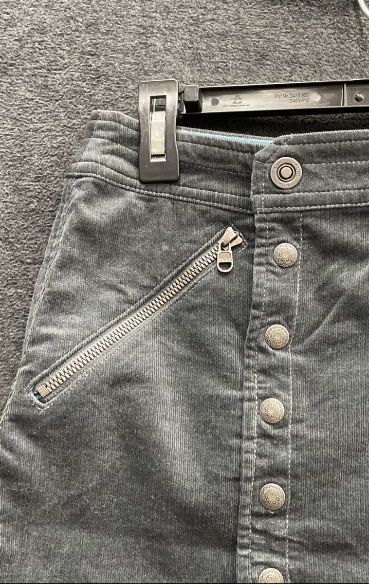 Kuhl Women's Charcoal Grey Corduroy Button Front Mini Skirt Sz 4