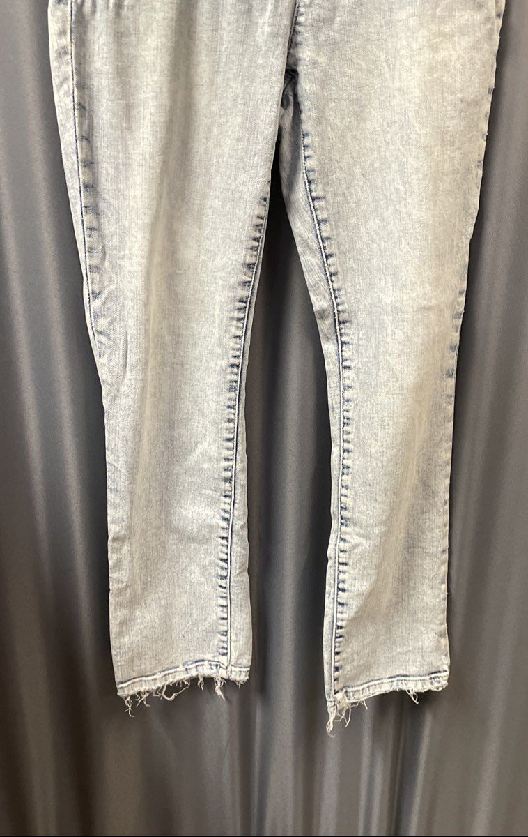 Lauren Ralph Lauren Women's Light Wash Acid Wash Raw Hem Stretch Jeans Sz 8