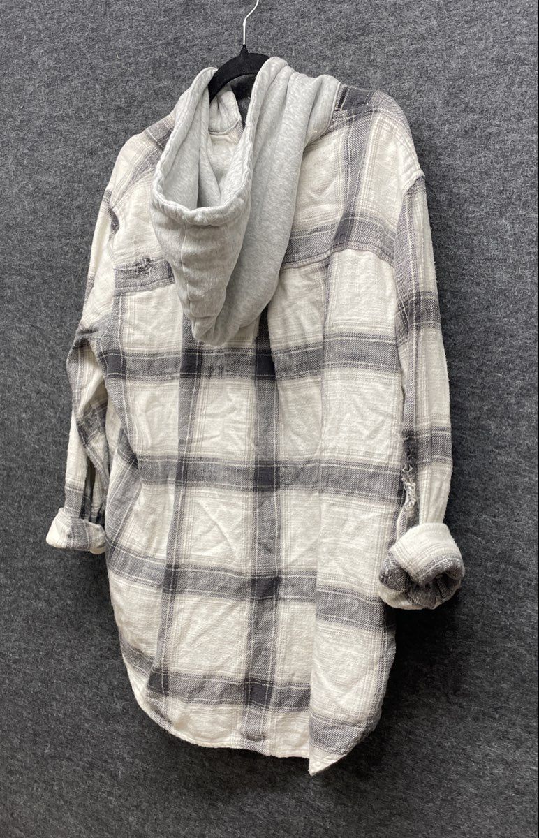 American Eagle Women's Hooded Plaid Flannel Shirt Gray White Distressed Sz L