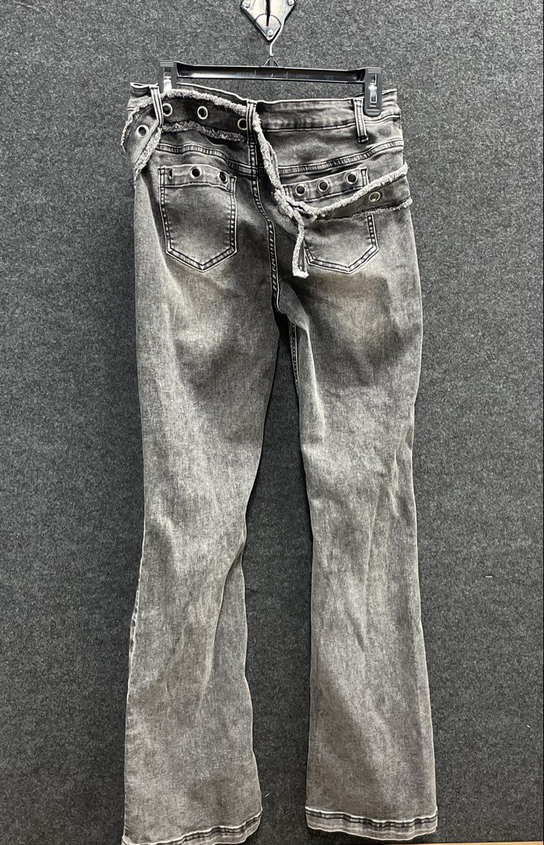 Hot Topic Women's Grey Acid Wash Raw Edge Vertical Seam Flare Jeans Sz 15