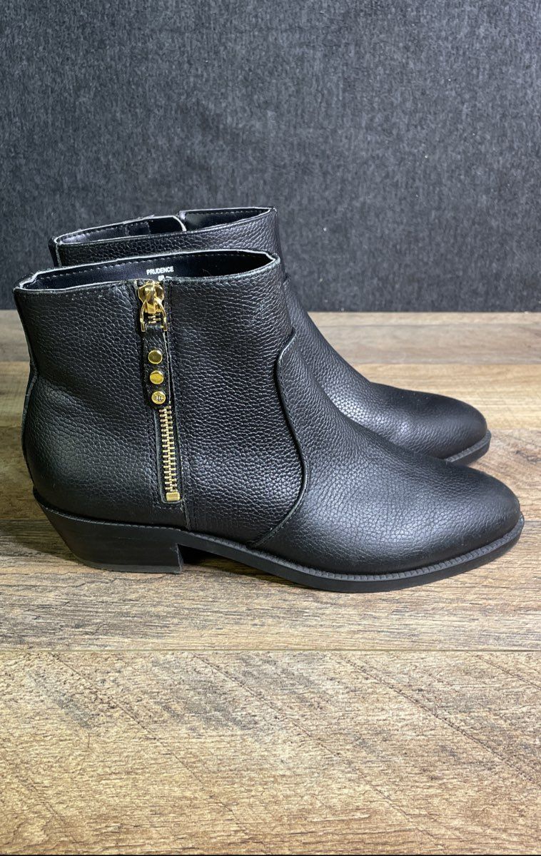 Lauren Ralph Lauren Prudence Black Leather Zip Ankle Boots Women's Size 6B