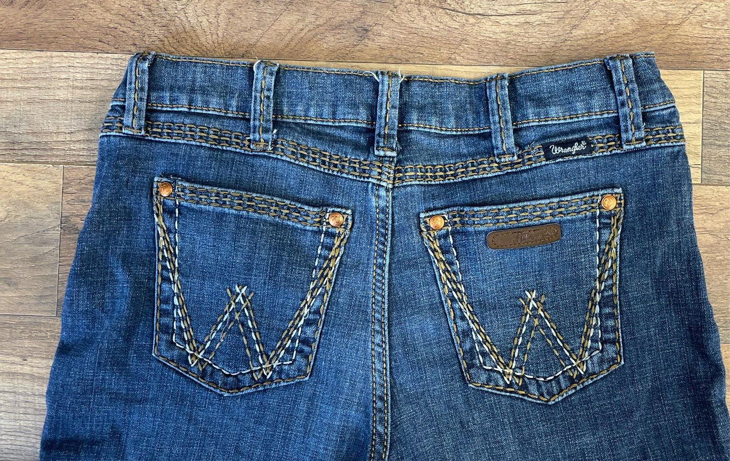 Wrangler Women's Blue Contrast Stitching Bootcut Stretch Jeans Sz 18 Slim