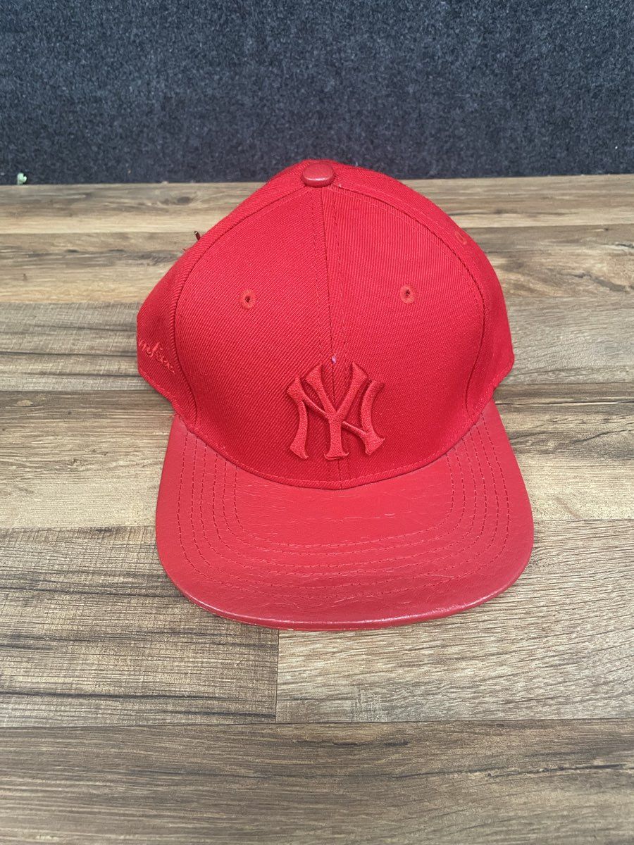 Pro Standard Men's New York Yankees Red Leather Bill MLB Strapback Hat One Size