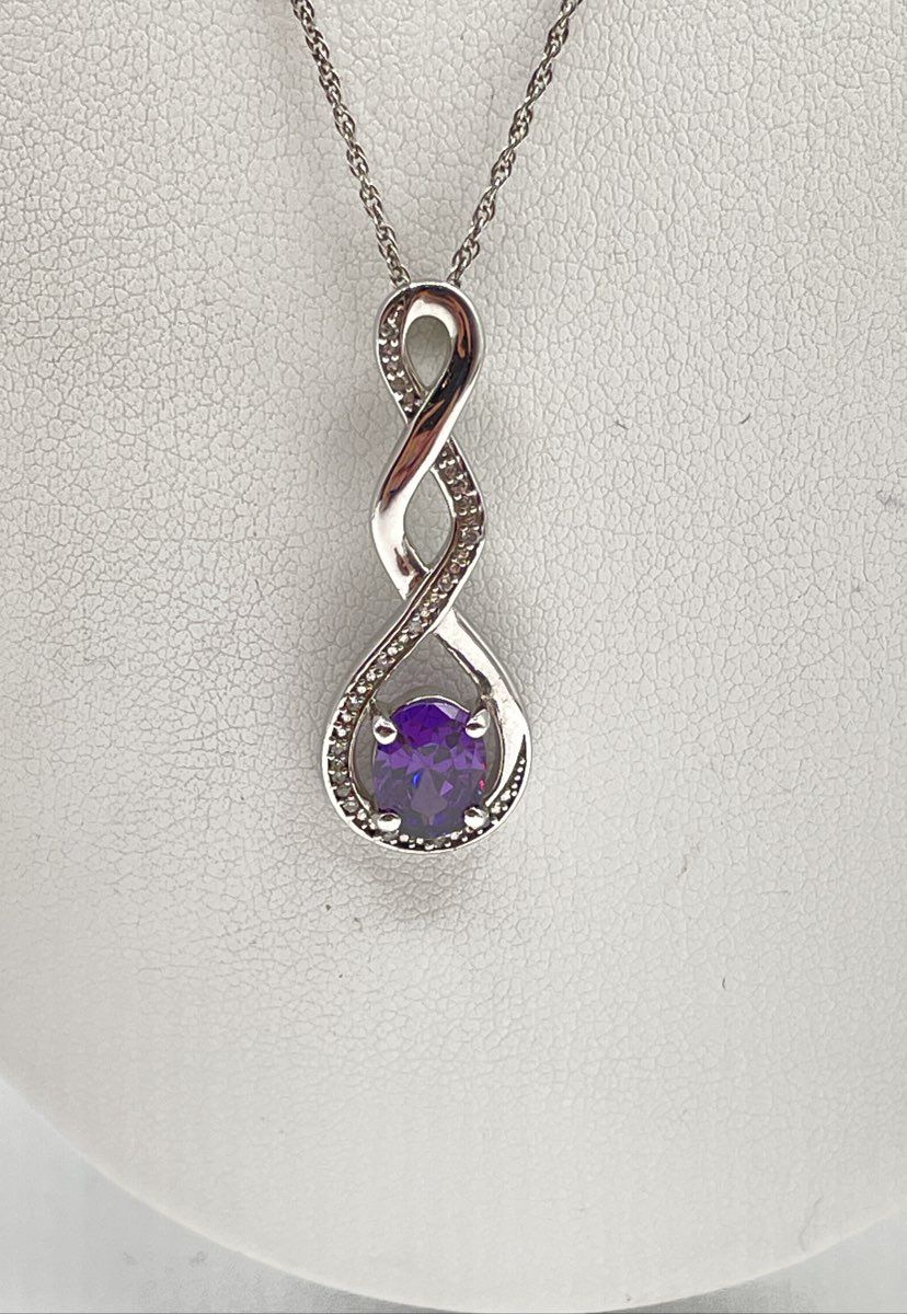 925 Sterling Silver Purple CZ Diamond Accent Infinity Pendant Necklace 3.4g