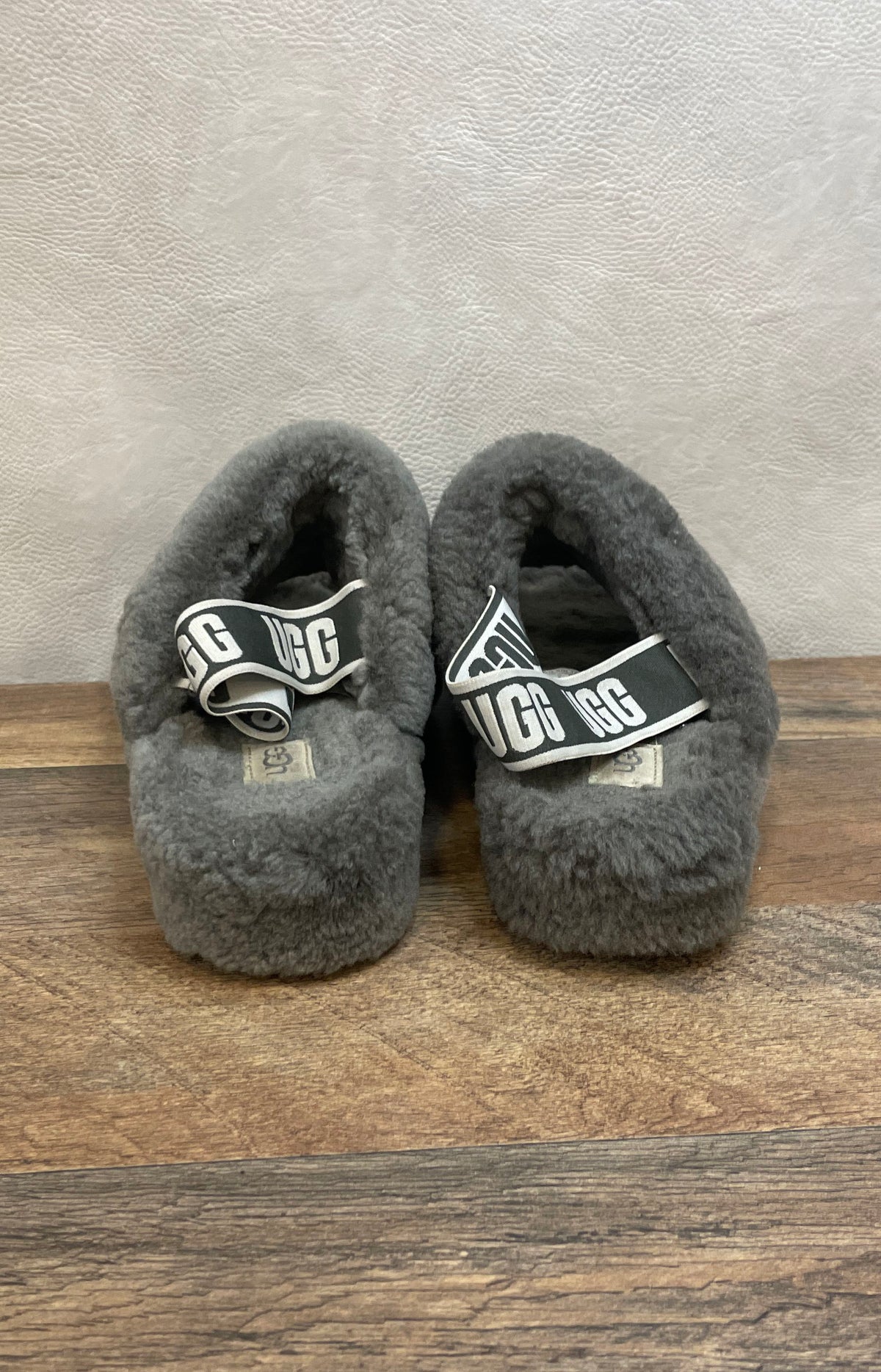 UGG Fluff Yeah Slide Charcoal Grey Sheepskin Platform Sandals Women's Size 8