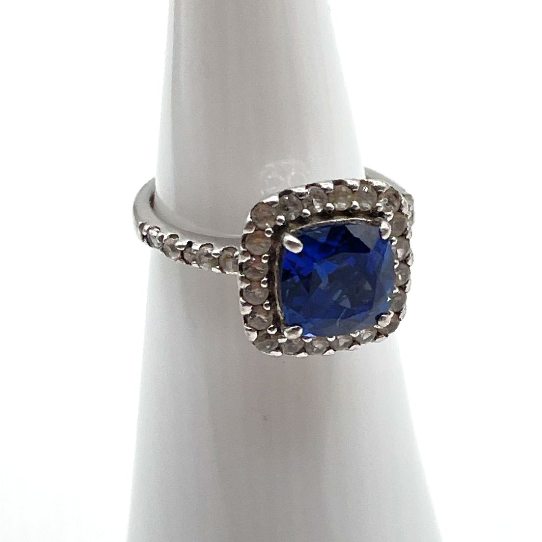 925 Sterling Silver White & Blue Sapphire Ring 2.3g