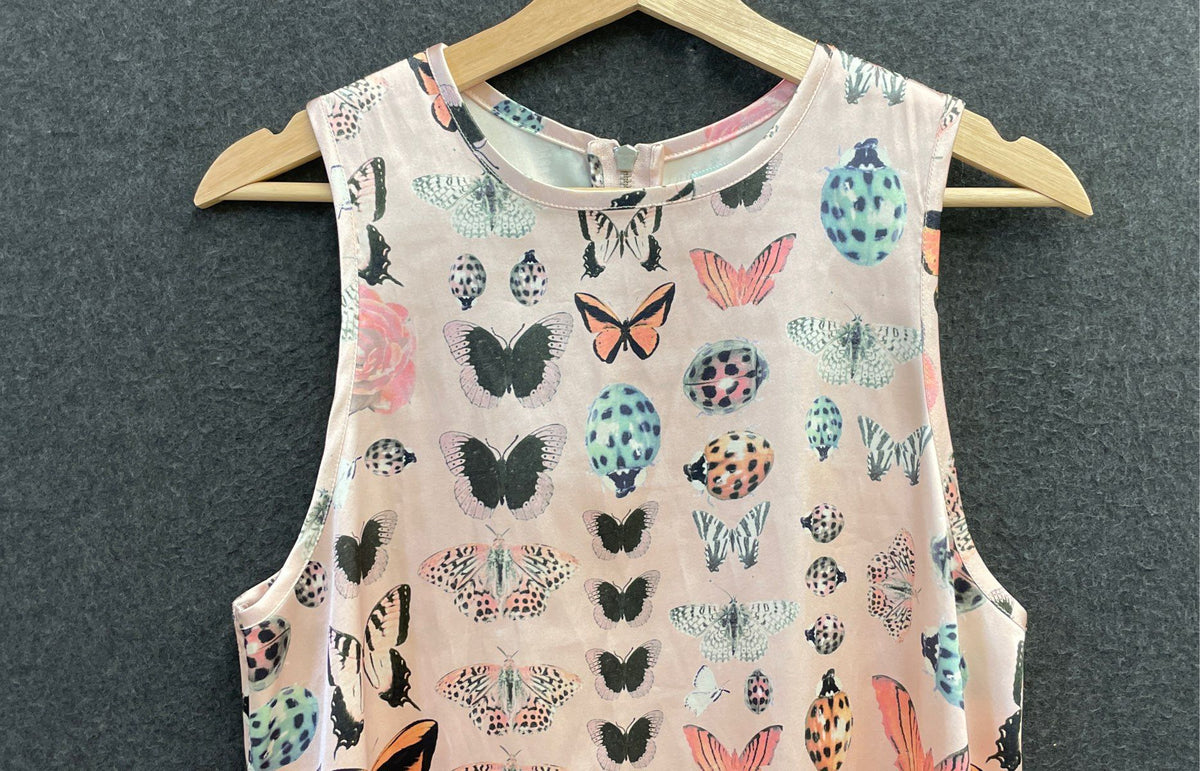Kimchi Blue Women's Pink Satin Bug Print Butterfly Ladybug Shift Dress Sz M