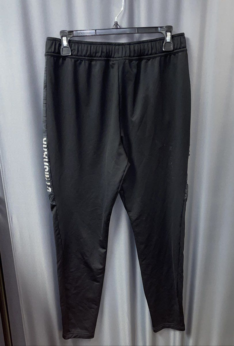 Gymshark Men's Black White Graphic Stripe Training Jogger Sweatpants Sz M