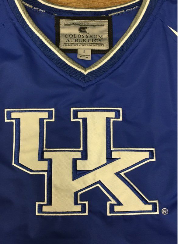 Colosseum Athletics Men's Kentucky Wildcats Blue V-Neck Pullover Windbreaker L