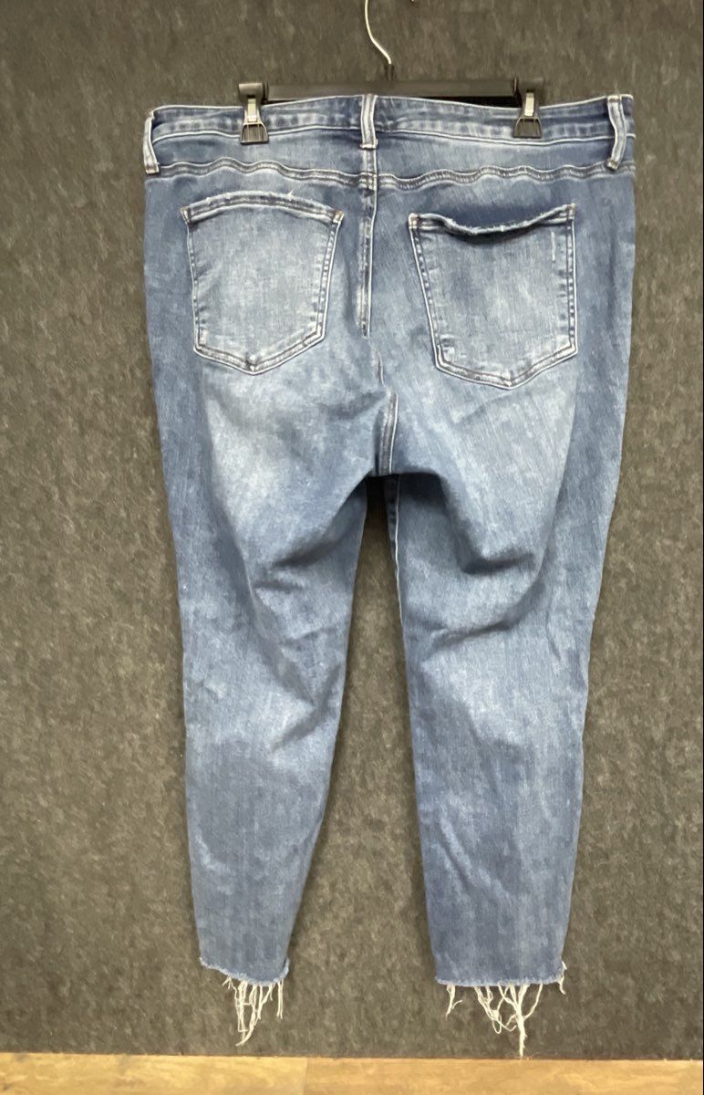 KUT from the Kloth Women's Blue Raw Distressed Hem Light Wash Jeans Sz 16W