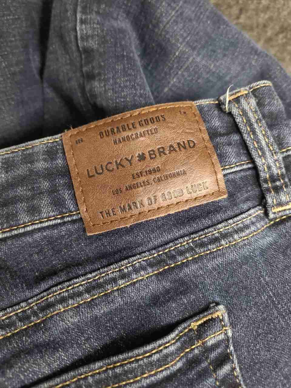 Lucky Brand Women's Lolita Straight Jeans Dark Wash Denim Size 18W