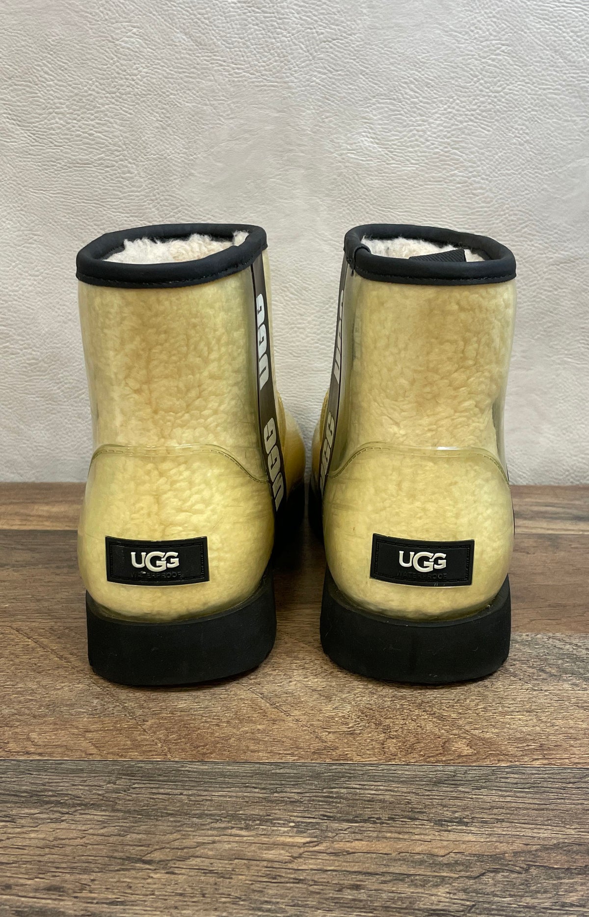 UGG Classic Clear Mini Natural Black Waterproof Ankle Boots Women's Size 9