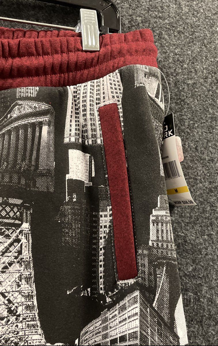 Zoo York Men's Jogger Pants Cordovan Heather NYC Cityscape Graphic NWT Sz M
