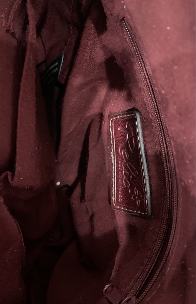 Relic Red Leather Crossbody Shoulder Bag Brass Hardware Adjustable Strap