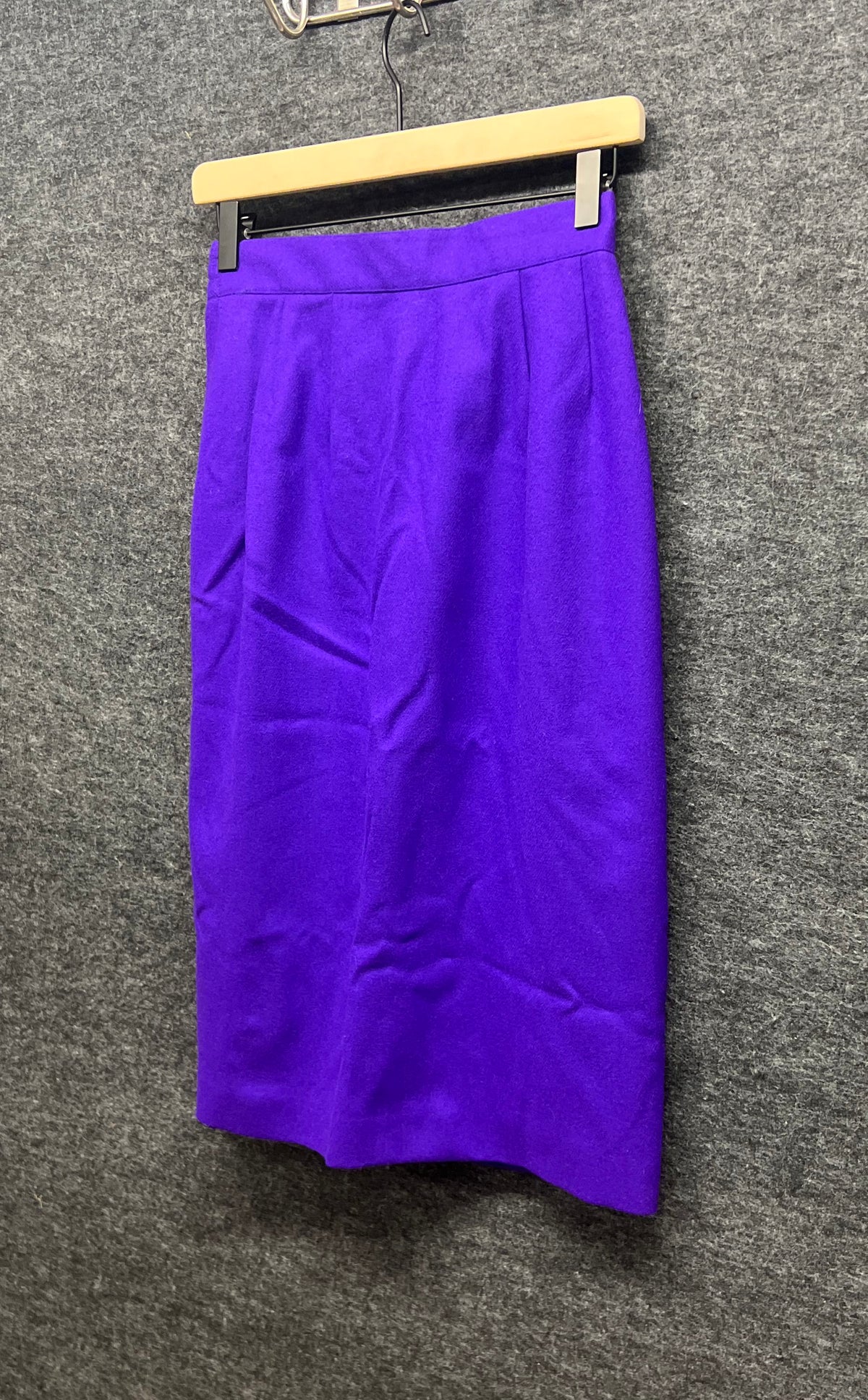 Vintage 90s Requirements Women's Purple 100% Wool Lined Straight Skirt Sz 8