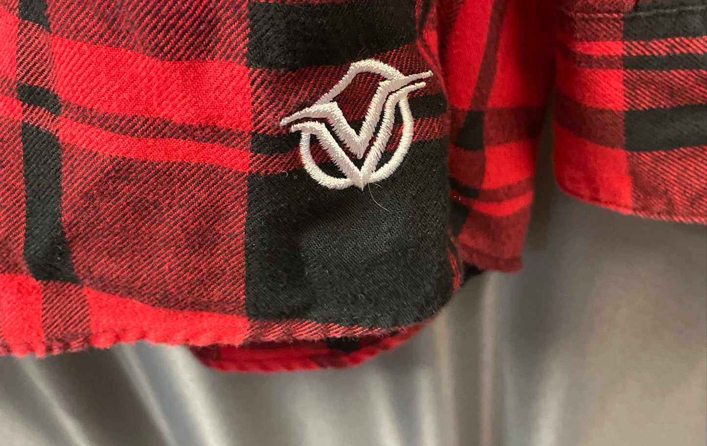 Vigilance Elite Mens Red Black Plaid Flannel Shirt Long Sleeve Made in USA Sz XL