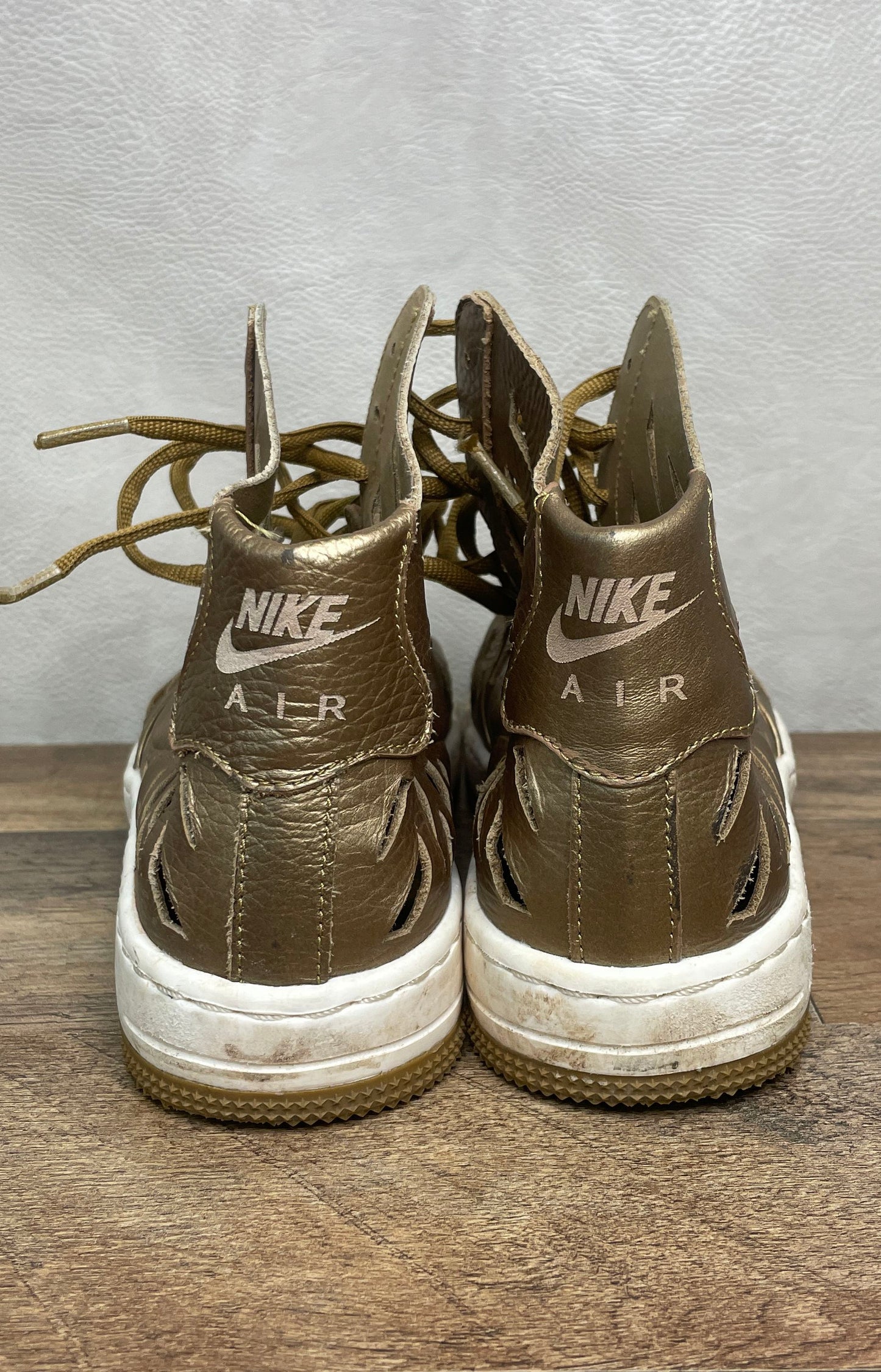 Nike Air Force 1 High Premium Metallic Gold Gum Women's Sneakers Size 8.5