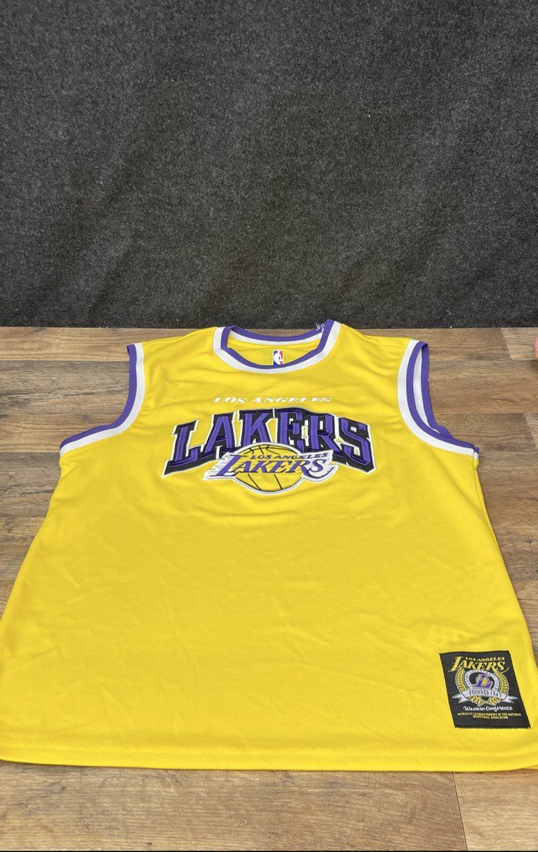 Unk Men's Los Angeles Lakers Basketball Jersey Yellow Embroidered Logo Size M