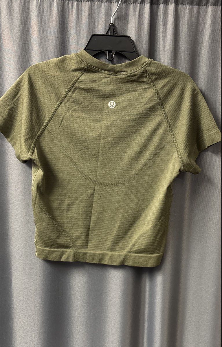 Lot of 2 Lululemon Women's Swiftly Tech Cropped T-Shirts Blue Green Sz XXS