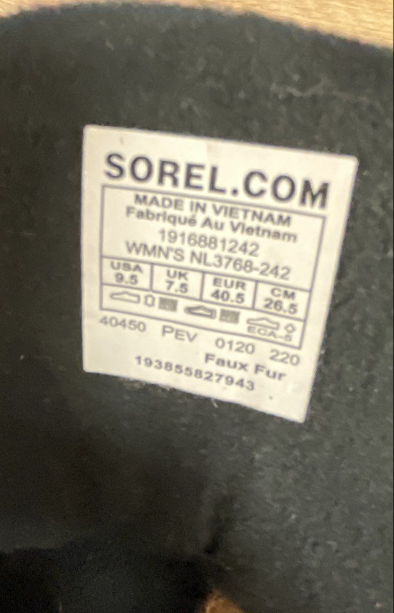 Sorel Kinetic Conquest Waterproof Velvet Tan Women's Hiking Boots Size 9.5