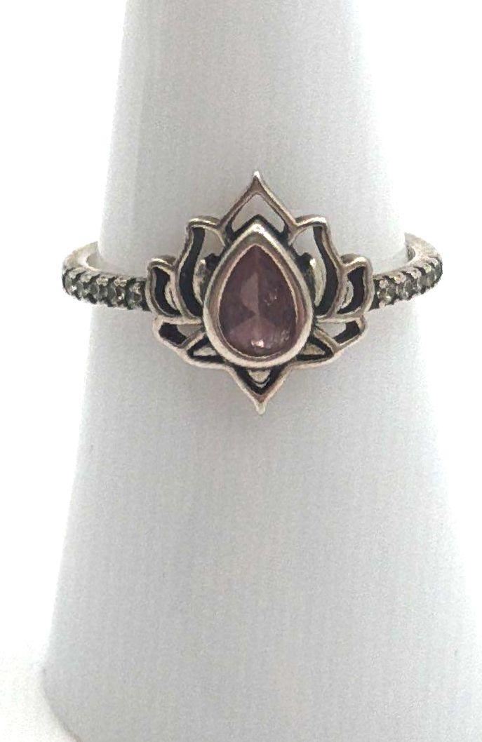 925 Sterling Silver Pink CZ W/ Accent Stones Lotus Flower Ring 2g