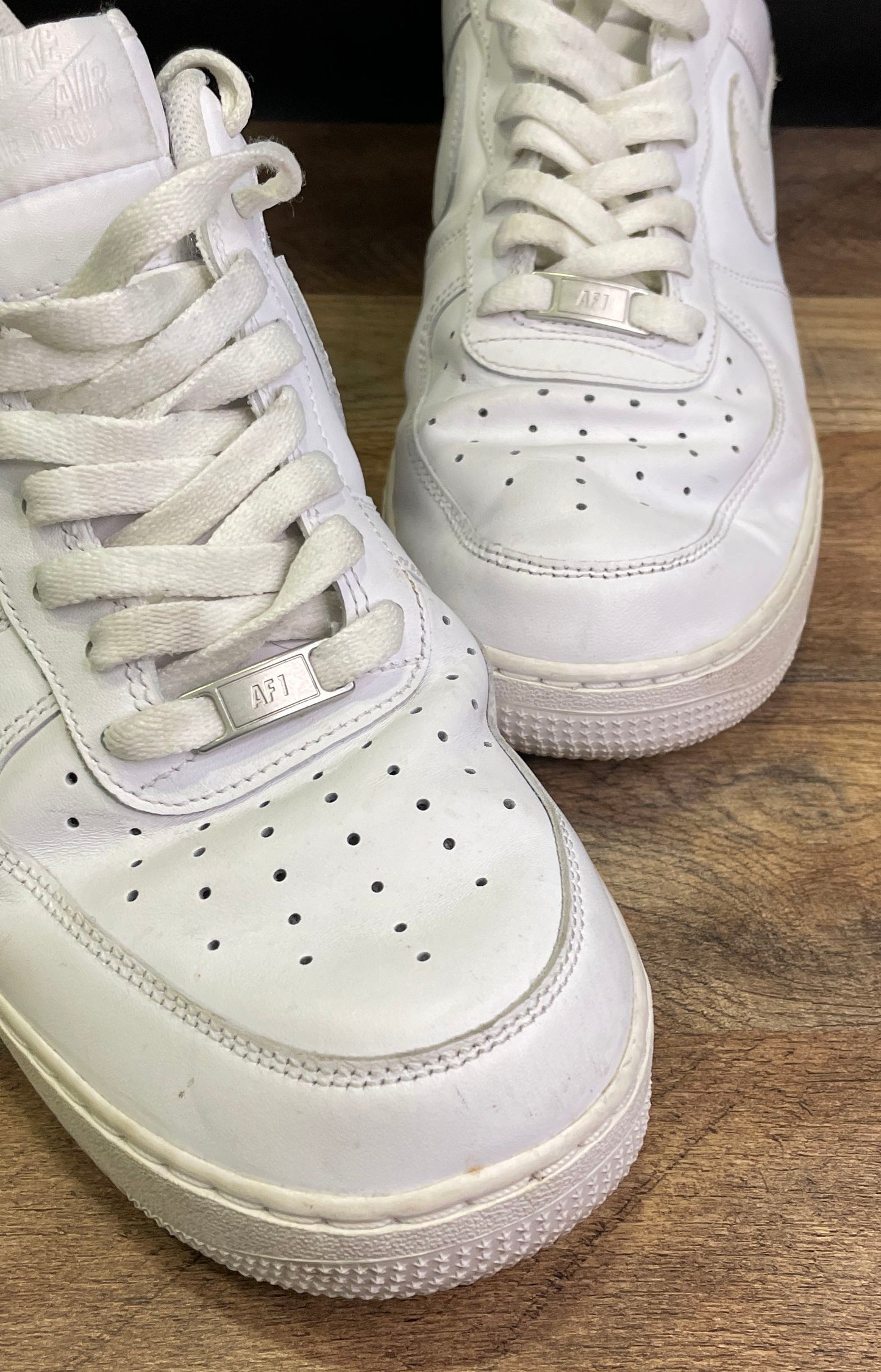 Nike Air Force 1 '07 Low Triple White Men's Sneakers Size 11