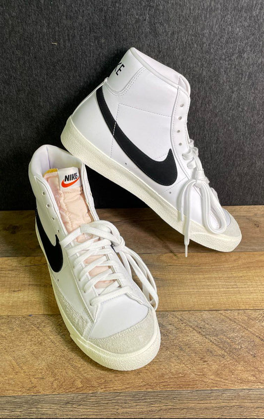 Nike Blazer Mid '77 Vintage White Black Sneakers Men's Size 10 BQ6806-100