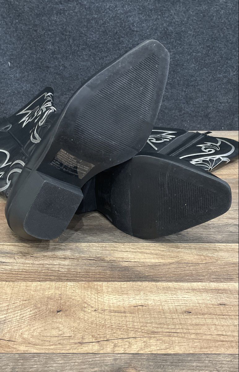 Torrid Black Faux Leather White Western Stitched Cowboy Boots Size 10.5WW