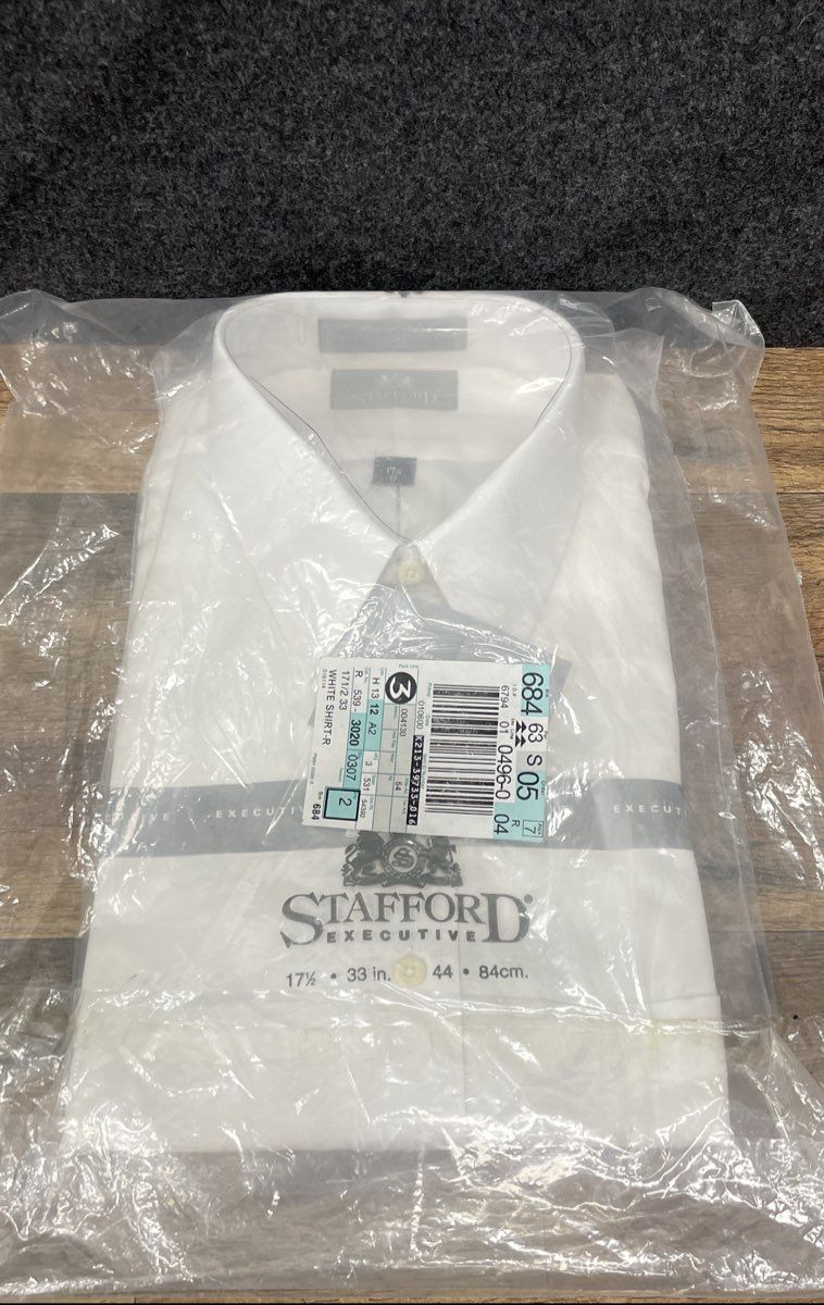 Stafford Executive Men's Dress Shirt White Point Collar NWT 17.5 33