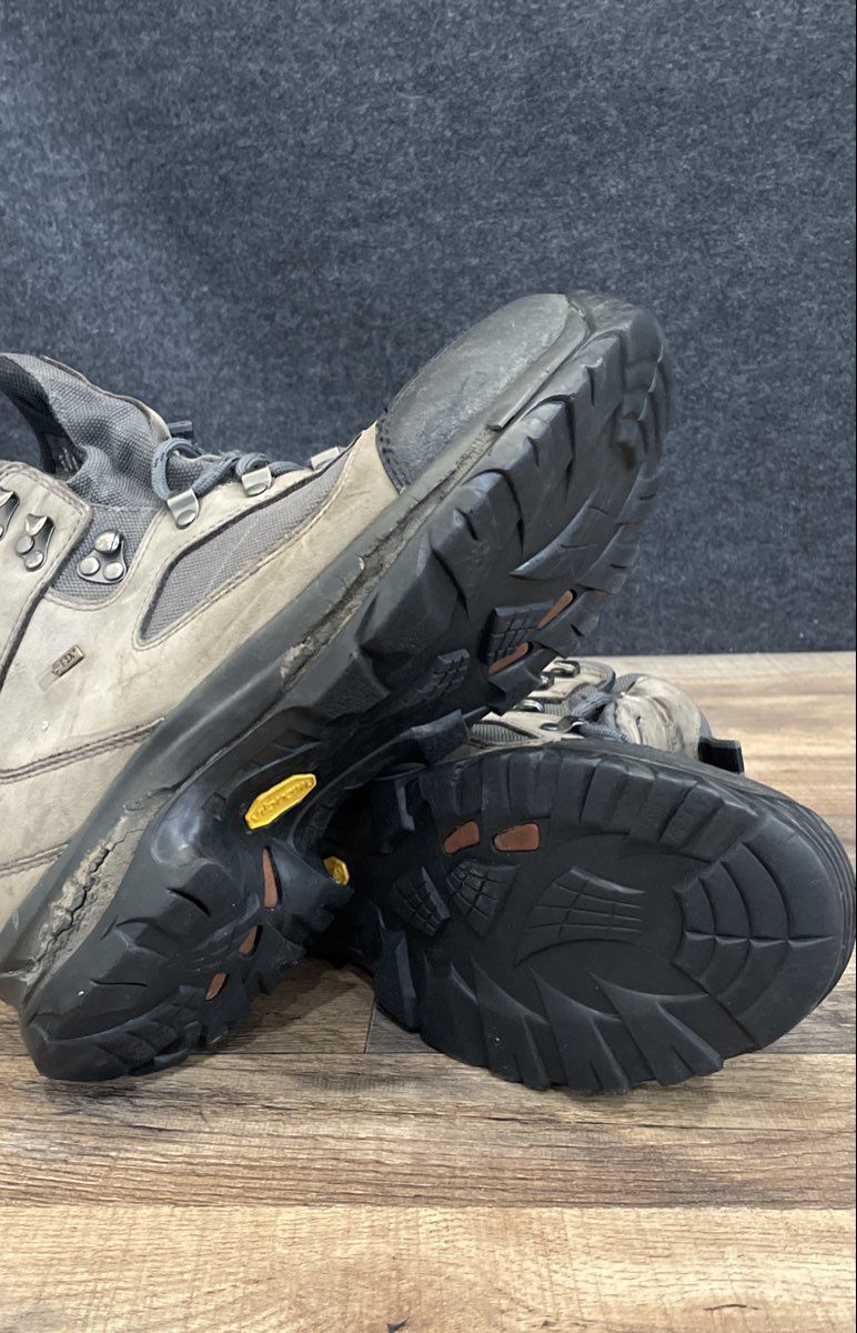 L.L. Bean Cresta Grey GORE-TEX Leather Hiking Boots Men's Size 9.5