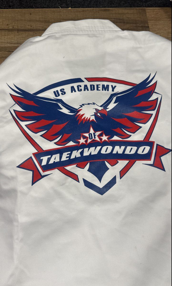 US Academy of Taekwondo Dobok Set White V-Neck Graphic Back Size 2