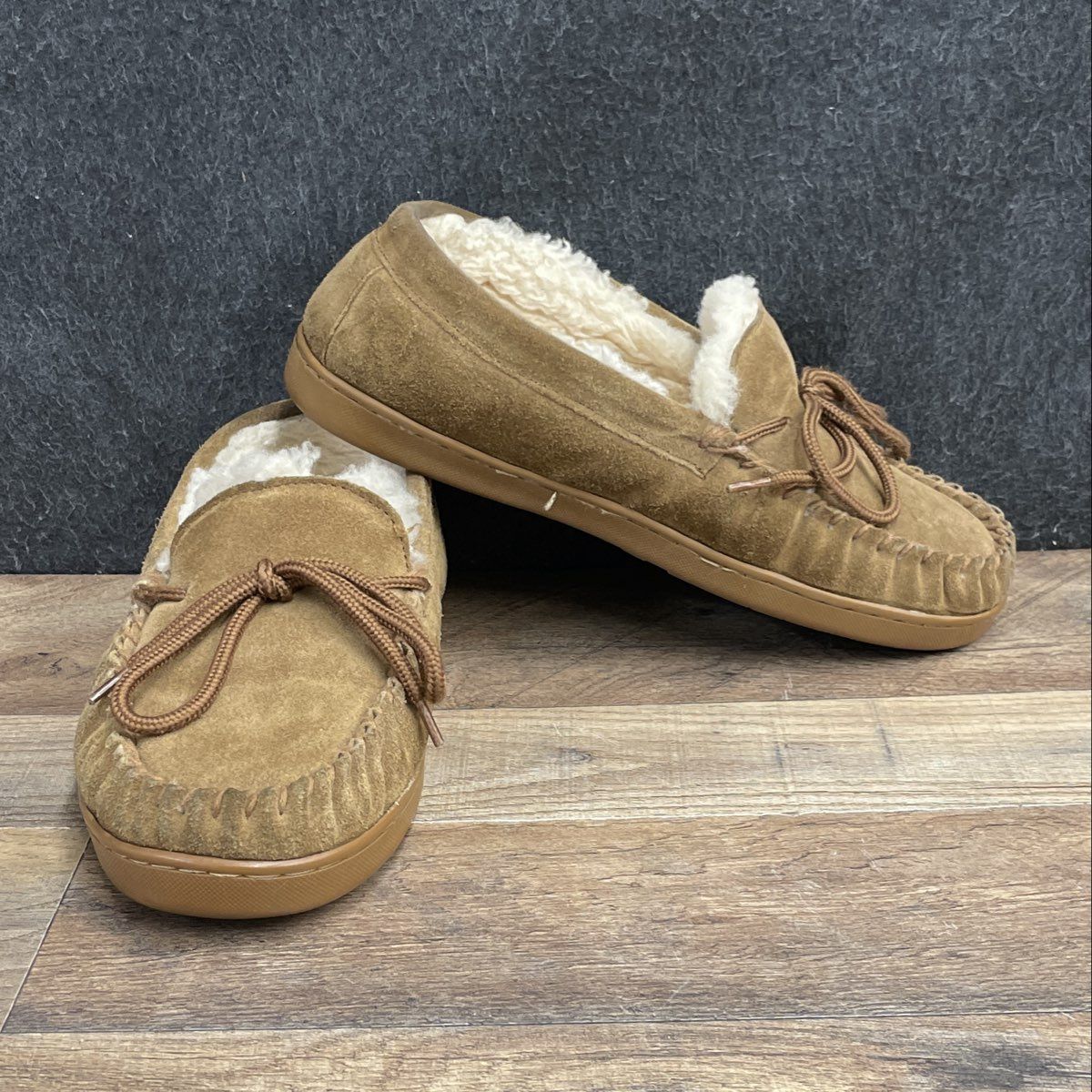 Bearpaw Moc II Tan Suede Sheepskin Lined Men's Moccasin Slippers Size 9