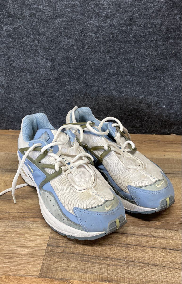 Vintage 2002 Nike Air Max Swift RN6 White Blue Running Shoes Women's Size 8