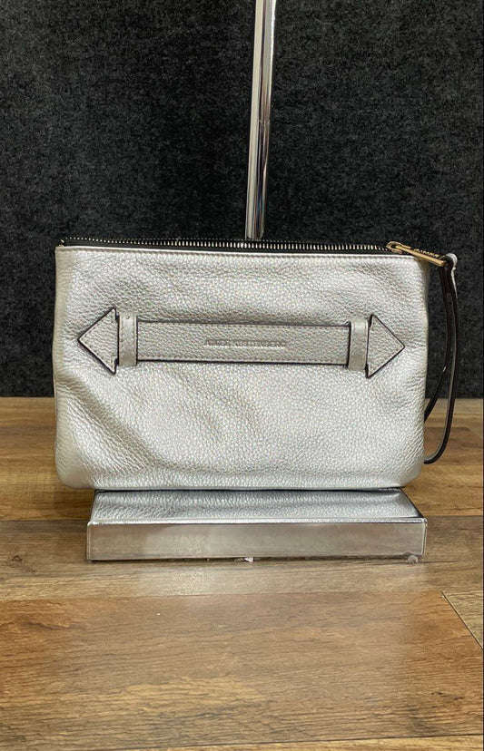 Aimee Kestenberg Silver Pebbled Leather Money Bag Large Wristlet Clutch Pouch
