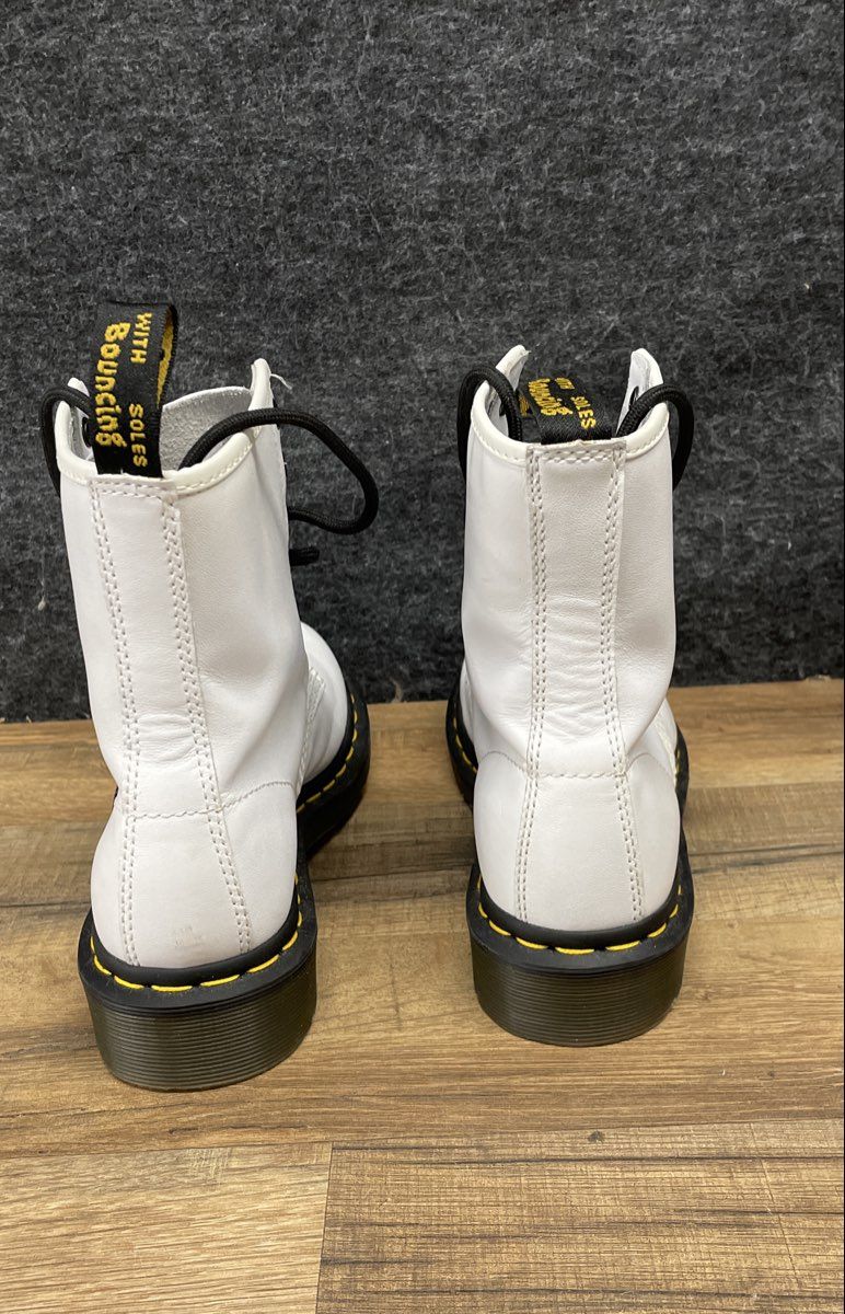 Dr. Martens 1460 White Leather 8-Eyelet Lace Up Boots Women's Size 6 UK 4