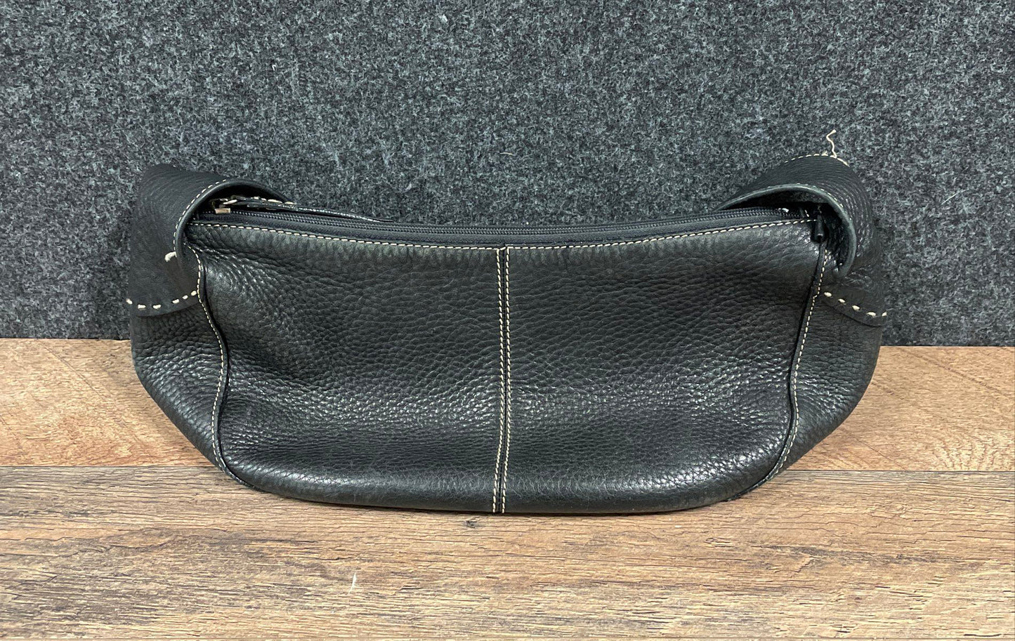 Fossil Vintage 2000s Black Pebbled Leather Shoulder Bag Hobo