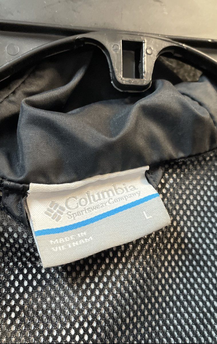 Columbia Women's Black Hooded Rain Jacket Nylon Mesh Lined Full Zip Sz L