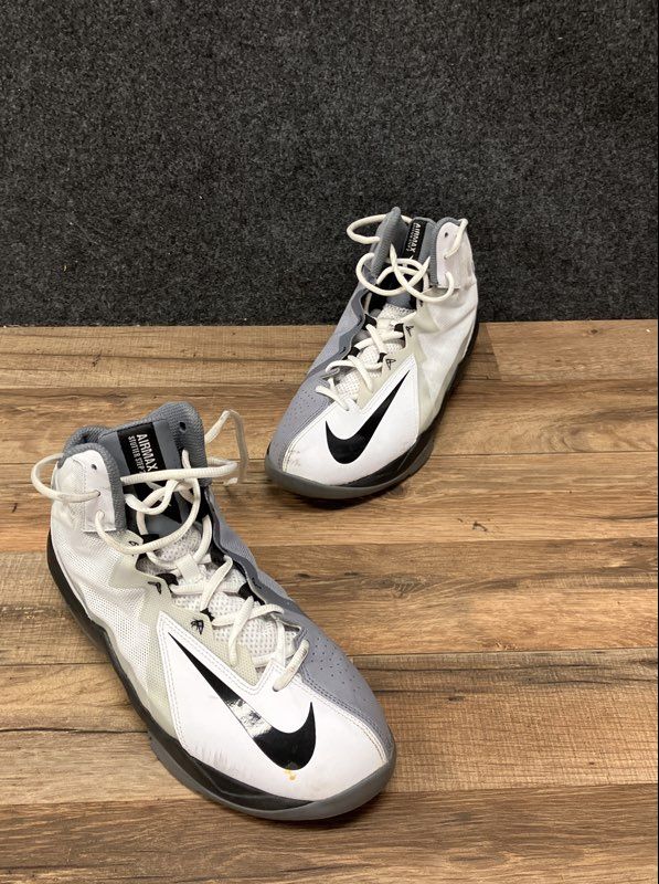 Nike Air Max Stutter Step 2 Grey White Black Basketball Shoes Size 9