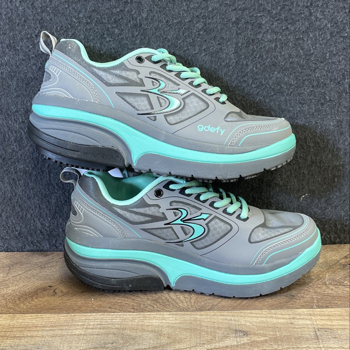 Gravity Defyer G-Defy Ion Grey Teal VersoShock Running Sneakers Size 7.5