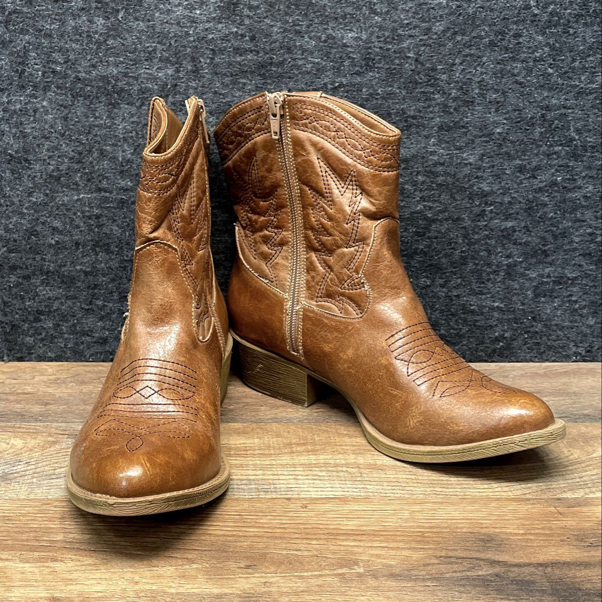 Women's Tan Brown Western Stitched Ankle Cowboy Boots Size 8M