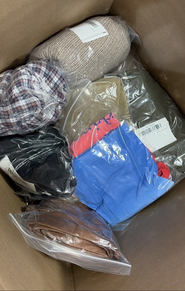Resellers Bulk Clothing Lot 19.8 lbs Tommy Hilfiger Ralph Lauren Max Studio Mix