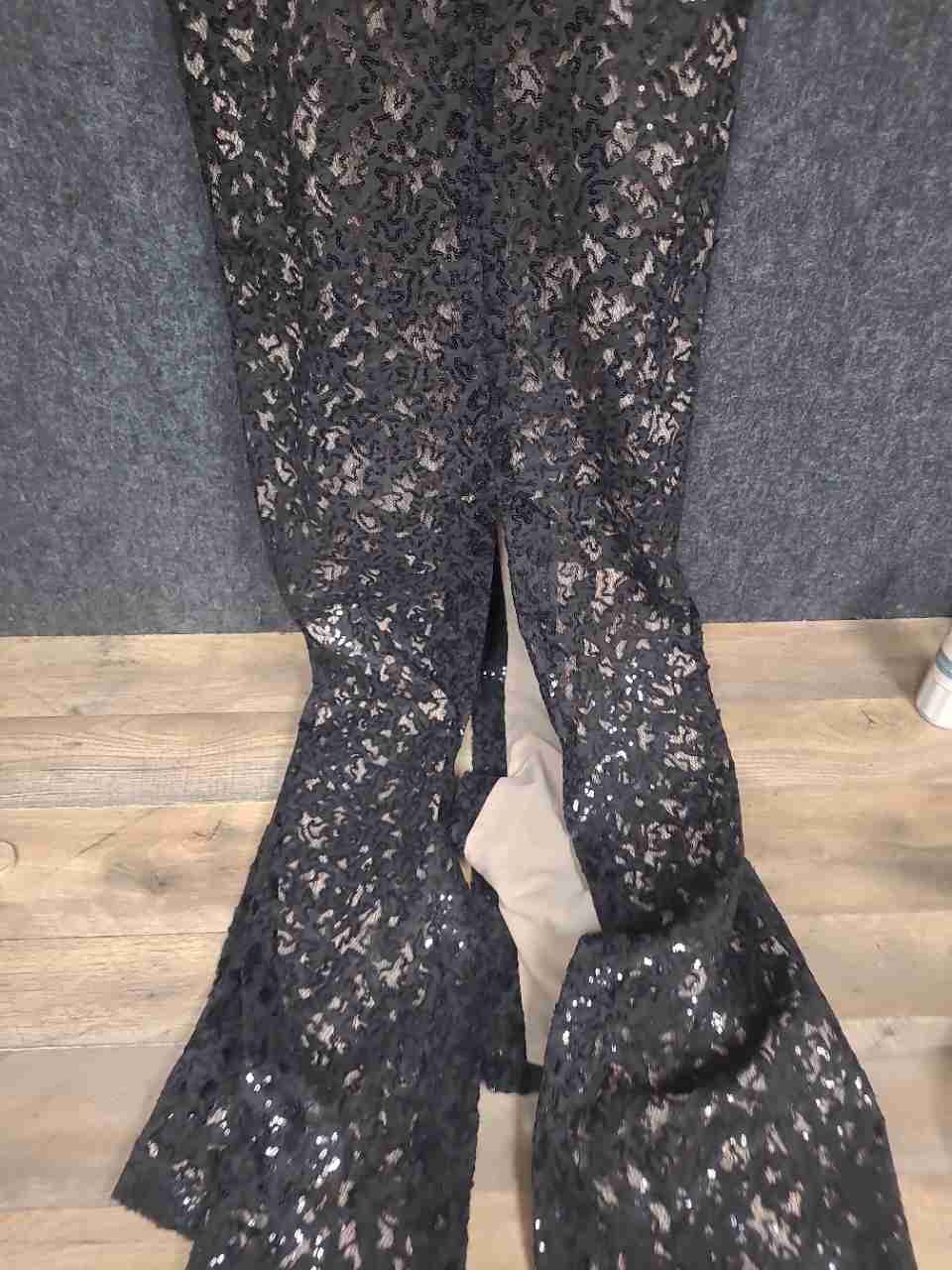 BCBG Maxazria Women's Black Sequin Lace Open Back Gown Maxi Dress Sz 4