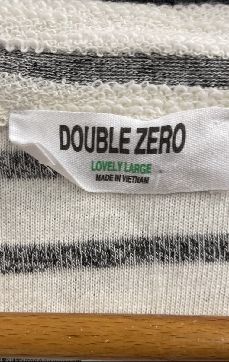 Double Zero Women's White Gray Striped Collared Textured Top Shirt Sz L NWT